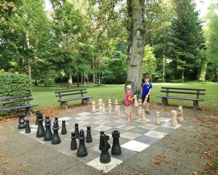 Weinbrunnen Im Kurpark